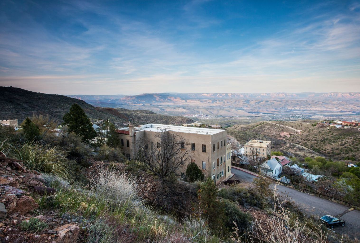 Kozmoto motorcycle tour Jerome Arizona